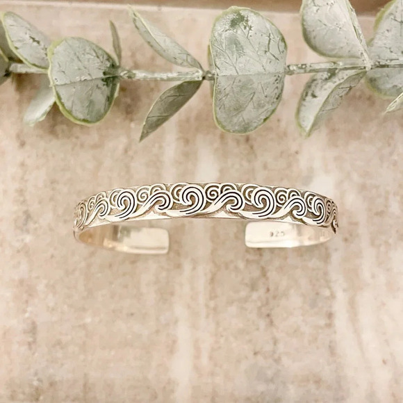 925 Sterling Silver Chunky Bangle Cuff Bracelet Engraved Sterling Silver Bangle - Picture 1 of 8